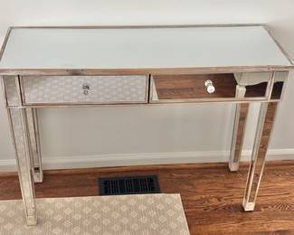 Mirrored Console