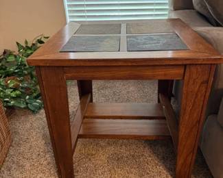 Wooden tile Family room Table