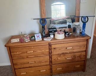  2 small Bedroom Dressers with 1 wall Mirror 