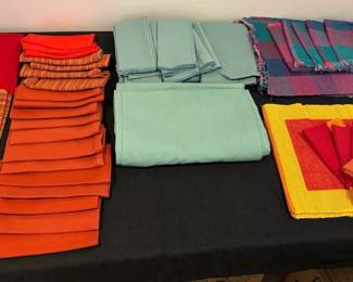 Casual Dinner Linens