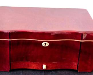 Glossy Lacquer Humidor