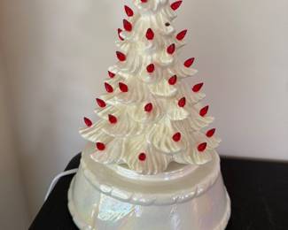  Vintage 70s Pearl White Light Up Ceramic Christmas Tree 12" W/ Base
