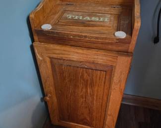 Garbage can