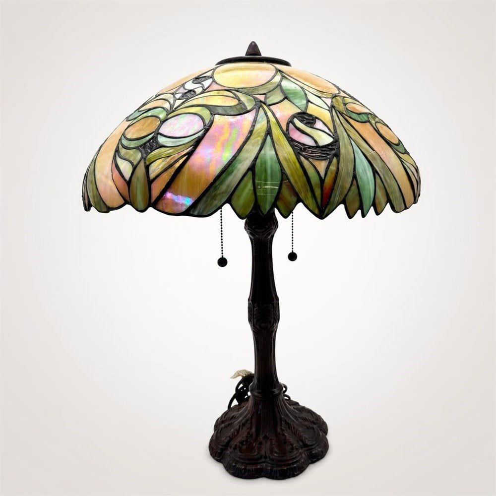 Lot 621: Tiffany-Style Iridescent Leaded Glass Table Lamp