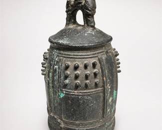 Lot 519: Japanese Bonsho-Style Bronze Temple Bell