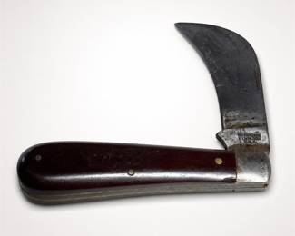 Lot 546: Kutmaster Hawkbill Pruning Pocket Knife