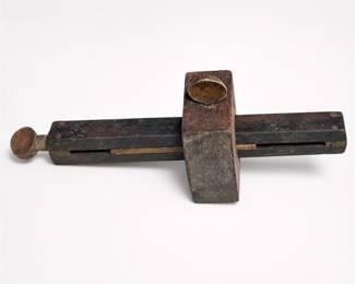 Lot 559B: Antique Rosewood & Brass Mortise Gauge