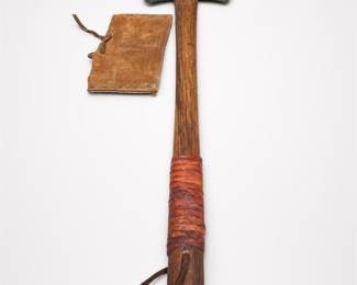 Lot 524: True Temper Flint Edge Kelly Works Double Bit Cruiser Axe