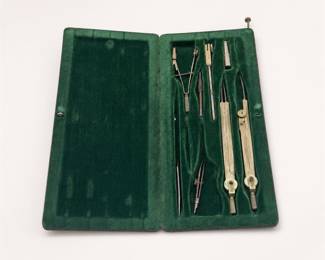 Lot 733: Early 20th Century Cased Drafting Instrument Set
