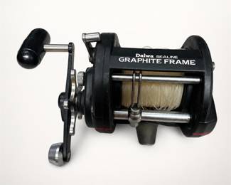 Lot 535: Daiwa Sealine SL175H Graphite Frame Fishing Reel