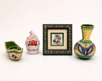 Lot 576: 2 Deruta Italy Gold Mosaic Ceramics, Rose Print & Ornament
