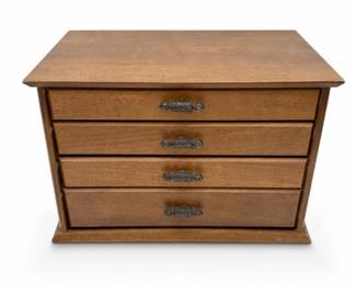 Lot 0920: Wm. A. Rogers Stainless Flatware Set in Wooden Chest