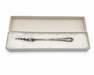 Lot 0905: Sterling Silver Butter Pick with Twisted Stem