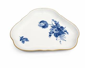 Lot 599: Royal Copenhagen Blue Flower Braided Triangular Dish 1526