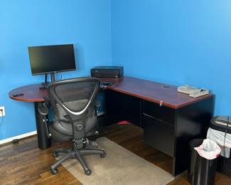 L-Shaped Desk with Drawers