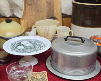 Cake Plate - Cake Carrier - Tupperware 