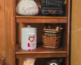 Vintage Cookie Jars -'Shelf