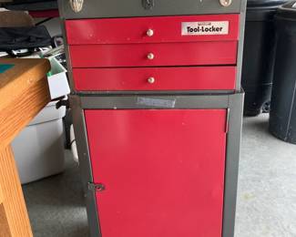 Tool locker