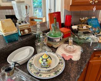 Decorative Plates, Blender, Drinkware