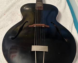 1946 Gibson L-46