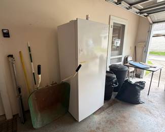 Frigidare Standing Garage Freezer