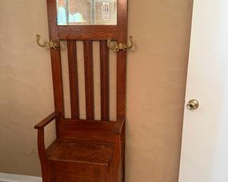 Oak Hall Bench