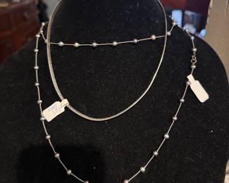 black pearl necklace