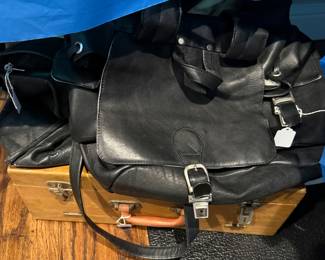 vintage leather luggage bag