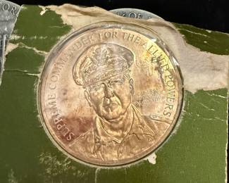 1970 General Douglas MacArthur medal