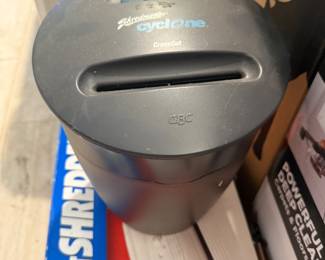 Cyclone shredder