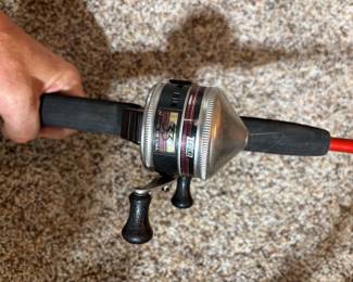 Zebco 33 reel