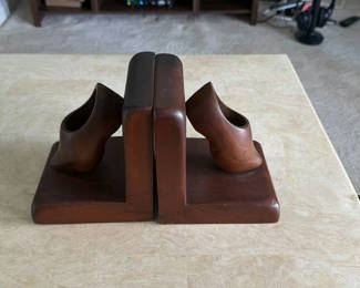 Lot 20: Pair of Wooden Bookends