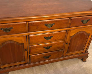 Lot 32: Wooden Dining Room Storage Cabinet.