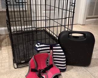 Dog Crate, Wahl Grooming Kit, Harness