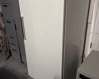 White Westinghouse Freezer