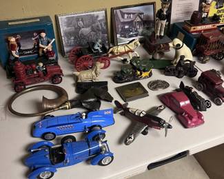 Vintage Cast Iron Banks / Vintage Cars - Plane