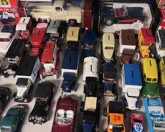 Vintage Collectable Coin Bank Cars / Collectable Model Cars