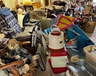 coolers, picnic baskets