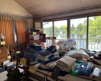 towels, bedding, king bed