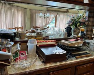 kitchenware