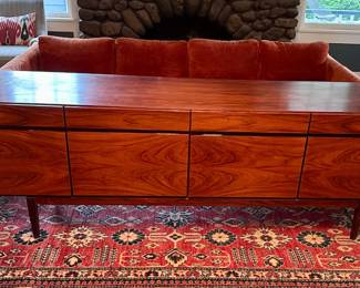 Credenza.ES.N