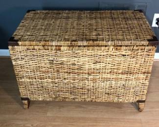 Large Tan Wicker Storage Chest With Lid And Pillows And Blanket
