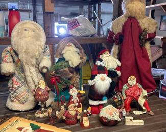 391 assortedsantaclauschristmasdecoratio
