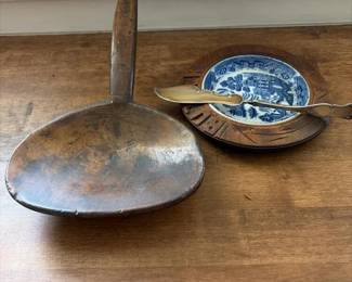 275 antiquebutterservingsetbluewillowd
