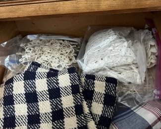 066 crochetlacelinensandotheritems