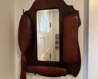 082 antiquewallmountedvanitybrushsetwi