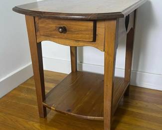 215 woodendtablewithheartcutout