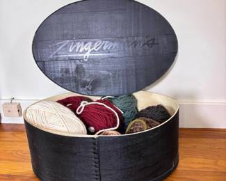 191 vintagezingermanswoodenboxwithasso