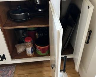 407 cabinetlotwithcuisinartsmartpowerdu