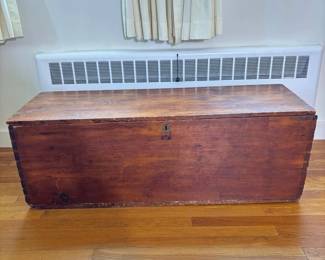 183 vintagesolidwoodblanketchestwithdo